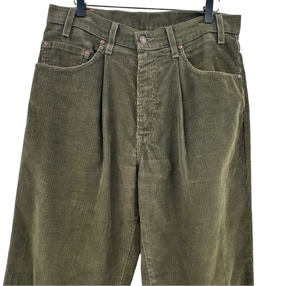 Vintage 90s Levi's 547 Loose Fit Corduroy Pants Pleated Waist Olive Green | 32" - Picture 4 of 9